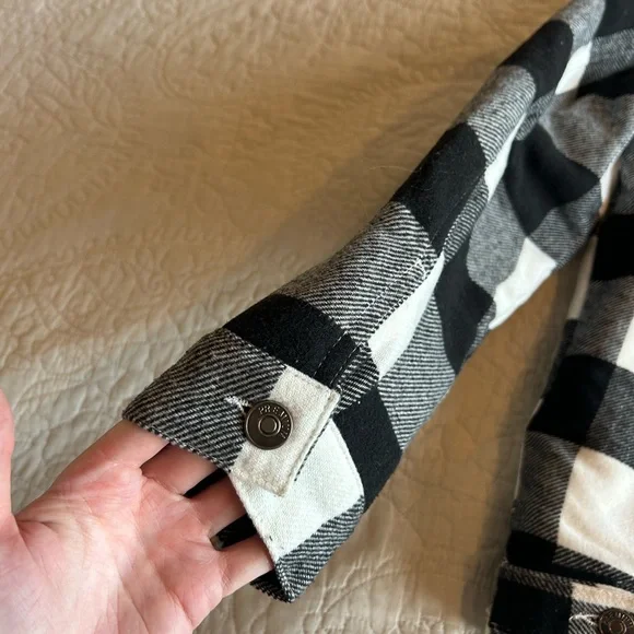 Love Tree Faux Fur Sherpa Lined Plaid Shacket / Jacket - Picture 11 of 11